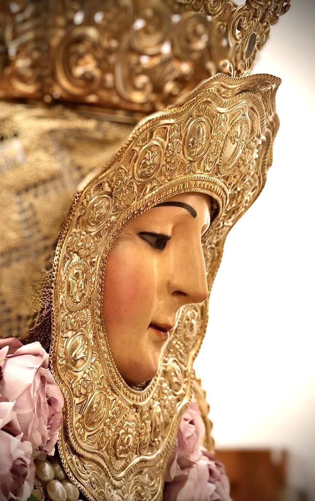 Perfil de la Virgen del Rocío